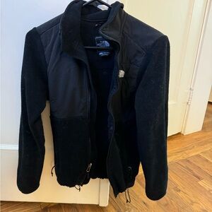 North face fleece jacket. Lightly worn
